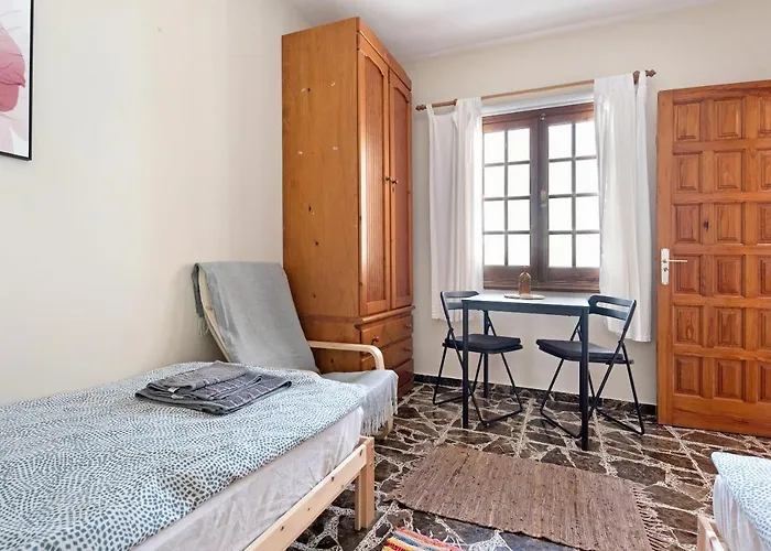 House Vochozka בית הארחה 3*