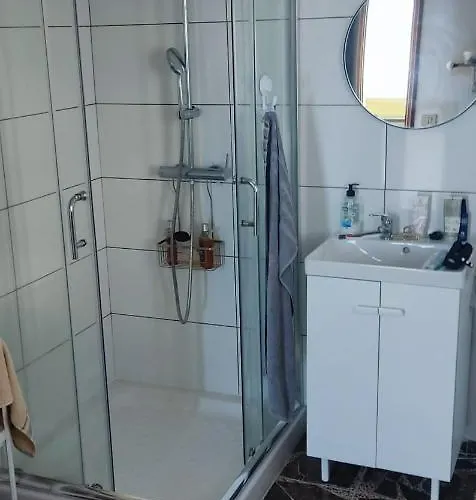 House Vochozka 3* לה אורוטבה